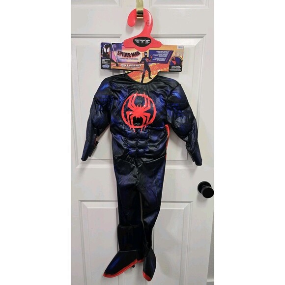 Spider-Man Miles Morales Costume 3-4 - Picture 1 of 4
